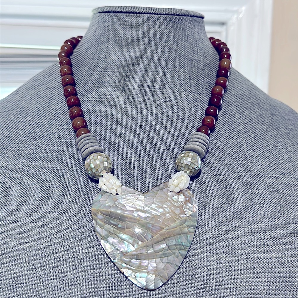 Vintage Agate Mother of Pearl Necklace